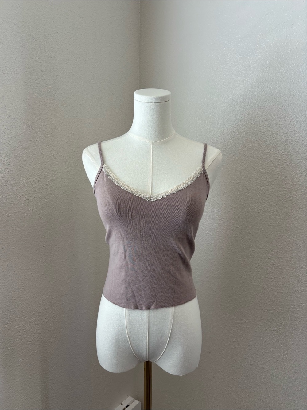 Brandy Melville Nicolette lace tank